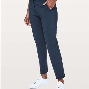 NWT Lululemon On the Move pant!